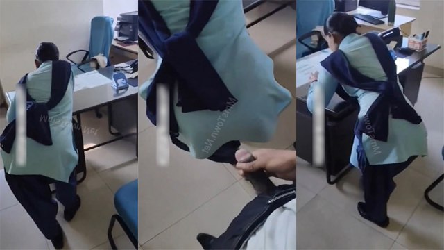 Flash Dick Infront Of Multiple Girls In Public Mms